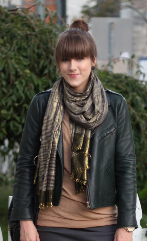 Laura from Sweeter Salt, Vintage Style Council Member of the Month for August